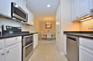 1530 Roxbury Way, Waukesha, WI 53186 - Photo 12