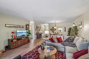 11013 N Elder Tree Ct, Mequon, WI 53092 - Photo 12