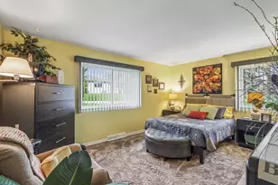 11013 N Elder Tree Ct, Mequon, WI 53092 - Photo 18
