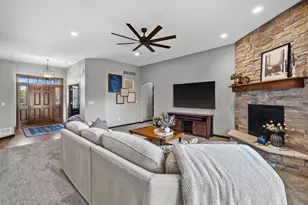 5913 Carriage Hills Dr, Racine, WI 53406 - Photo 22