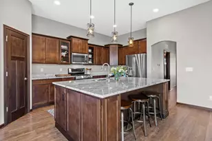 5913 Carriage Hills Dr, Racine, WI 53406 - Photo 14
