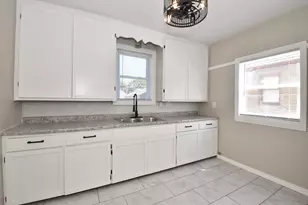4056 N 46th St, Milwaukee, WI 53216 - Photo 10
