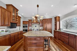 873 Tallgrass Dr, Grafton, WI 53024 - Photo 8