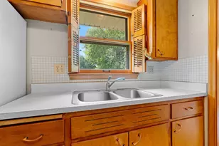 6339 N Bay Ridge Ave, Whitefish Bay, WI 53217 - Photo 4