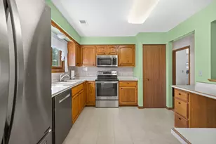 5521 Cambridge Ln, Racine, WI 53406 - Photo 14