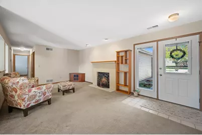 5521  Cambridge Ln #5, Racine, WI 53406 - Photo 6