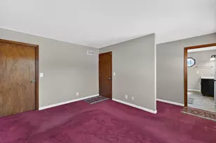 10550 S Peggy Dr, Oak Creek, WI 53154 - Photo 22
