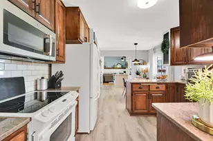 230 E Golden Ln, Oak Creek, WI 53154 - Photo 14