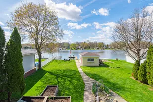N29W27397 Peninsula Dr, Pewaukee, WI 53072 - Photo 48