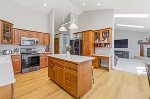 214 Concord Dr, Sheboygan Falls, WI 53085 - Photo 2