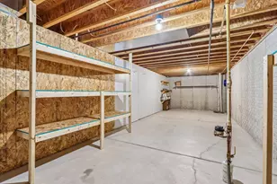 713 Bridlewood Ln, Watertown, WI 53094 - Photo 38