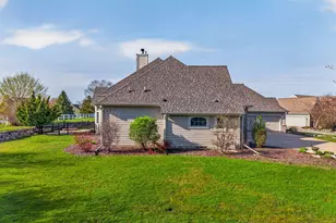 W132N6509 W View Ct, Menomonee Falls, WI 53051 - Photo 48