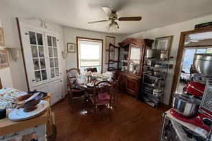 2912 Memorial Dr, Two Rivers, WI 54241 - Photo 8