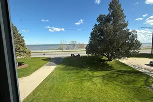 2912 Memorial Dr, Two Rivers, WI 54241 - Photo 14