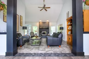 370 Smythe Dr, Williams Bay, WI 53191 - Photo 6