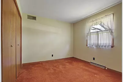 3400  Shorewood Dr, Racine, WI 53404 - Photo 18