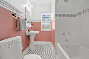 7015 N Milwaukee River Pkwy, Glendale, WI 53209 - Photo 20