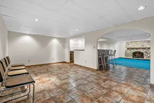 7015 N Milwaukee River Pkwy, Glendale, WI 53209 - Photo 32