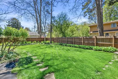 7015 N Milwaukee River Pkwy, Glendale, WI 53209 - Photo 40