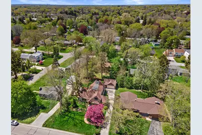 7015 N Milwaukee River Pkwy, Glendale, WI 53209 - Photo 42