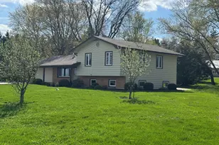 7317 Keystone Rd, Richmond, IL 60071 - Photo 2