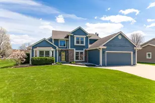W227N2540 Meadowood Ln, Pewaukee, WI 53186 - Photo 2
