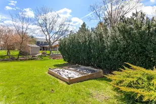 W227N2540 Meadowood Ln, Pewaukee, WI 53186 - Photo 38