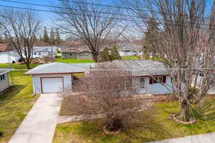 728 S 31st St, Manitowoc, WI 54220 - Photo 32