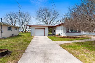 728 S 31st St, Manitowoc, WI 54220 - Photo 22
