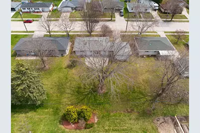 728 S 31st St, Manitowoc, WI 54220 - Photo 36