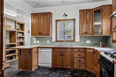 17385 N Main St, Galesville, WI 54630 - Photo 6