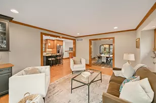 5426 N Diversey Blvd, Whitefish Bay, WI 53217 - Photo 16