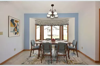 1400  Hidden Fields Dr, West Bend, WI 53095 - Photo 8
