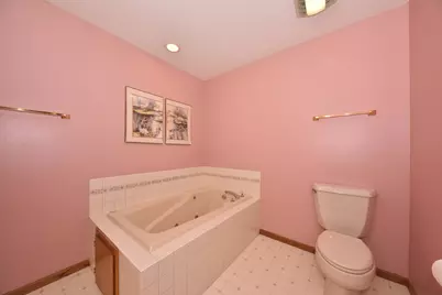 1400  Hidden Fields Dr, West Bend, WI 53095 - Photo 18