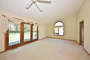 1400 Hidden Fields Dr, West Bend, WI 53095 - Photo 4