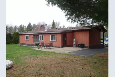 W5643  Buckhorn Dr, New Lisbon, WI 53950 - Photo 8