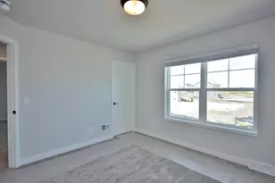 8175 W Bluebird Ct, Mequon, WI 53097 - Photo 22