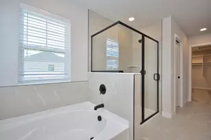 8175 W Bluebird Ct, Mequon, WI 53097 - Photo 28