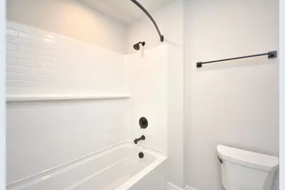 8175 W Bluebird Ct, Mequon, WI 53097 - Photo 24