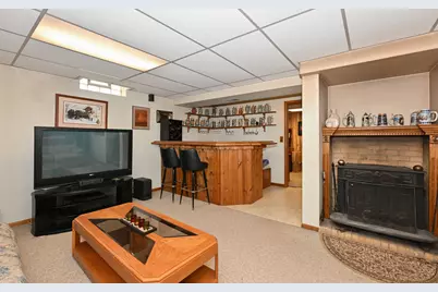 907  Roosevelt Ave, Racine, WI 53406 - Photo 18