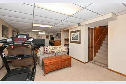 907  Roosevelt Ave, Racine, WI 53406 - Photo 16