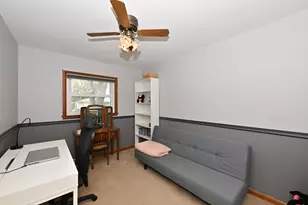 907 Roosevelt Ave, Racine, WI 53406 - Photo 6