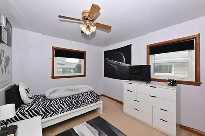 907  Roosevelt Ave, Racine, WI 53406 - Photo 10