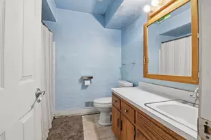 6731 S 111th St, Franklin, WI 53132 - Photo 12