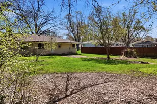 6731 S 111th St, Franklin, WI 53132 - Photo 26