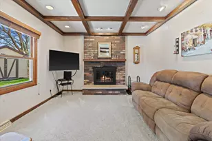 15255 W Glenora Ct, New Berlin, WI 53151 - Photo 18