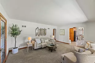 1524 W Grange Ave, Milwaukee, WI 53221 - Photo 4