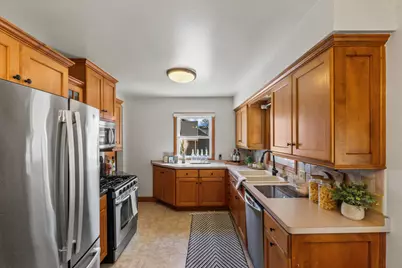 1524 W Grange Ave, Milwaukee, WI 53221 - Photo 14