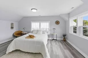 8416 W Bluemound Rd, Wauwatosa, WI 53226 - Photo 16