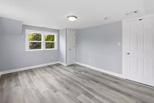 8416 W Bluemound Rd, Wauwatosa, WI 53226 - Photo 20